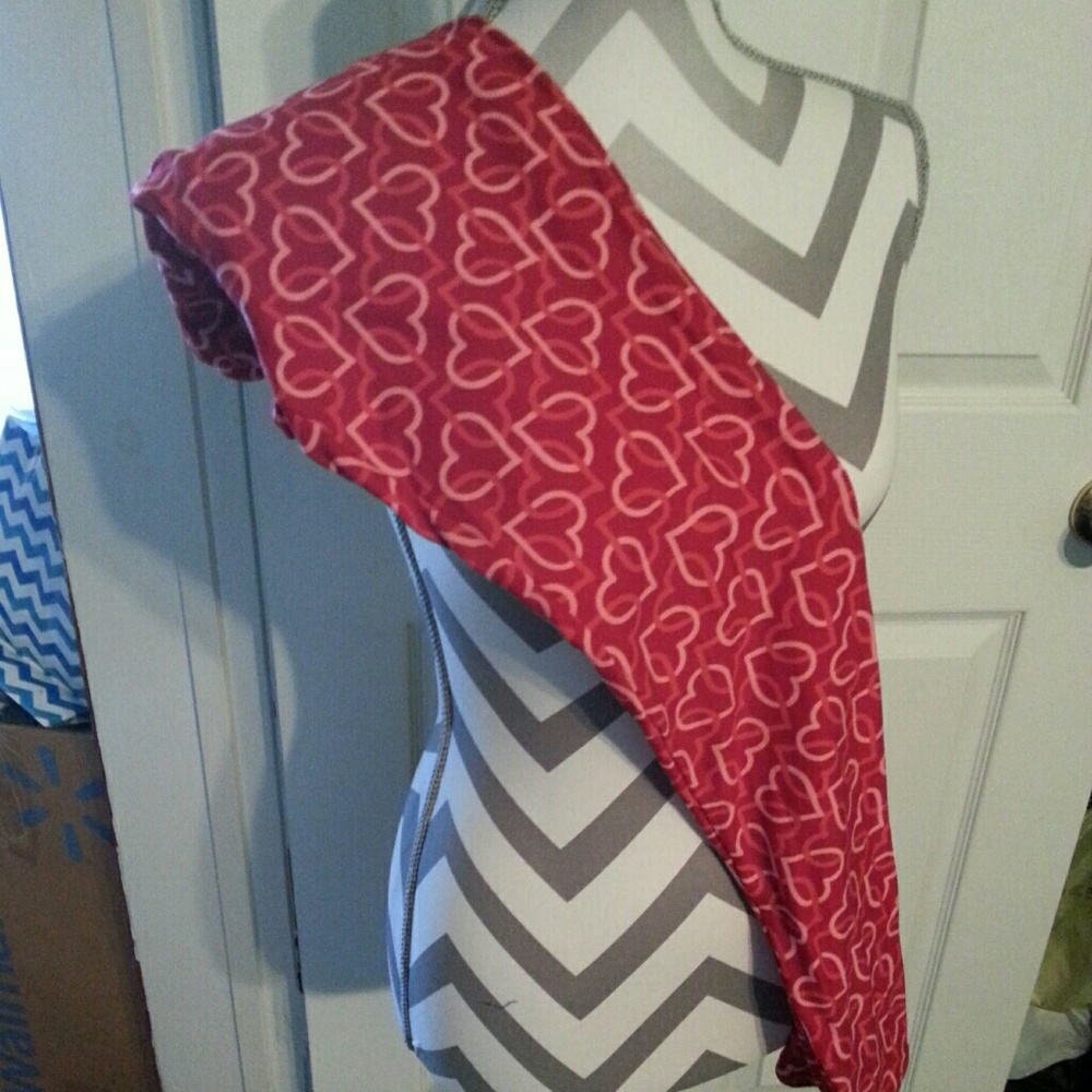 🎀 2 FOR $25🎀NEW, OS LULAROE HEARTS LEGGINGS
